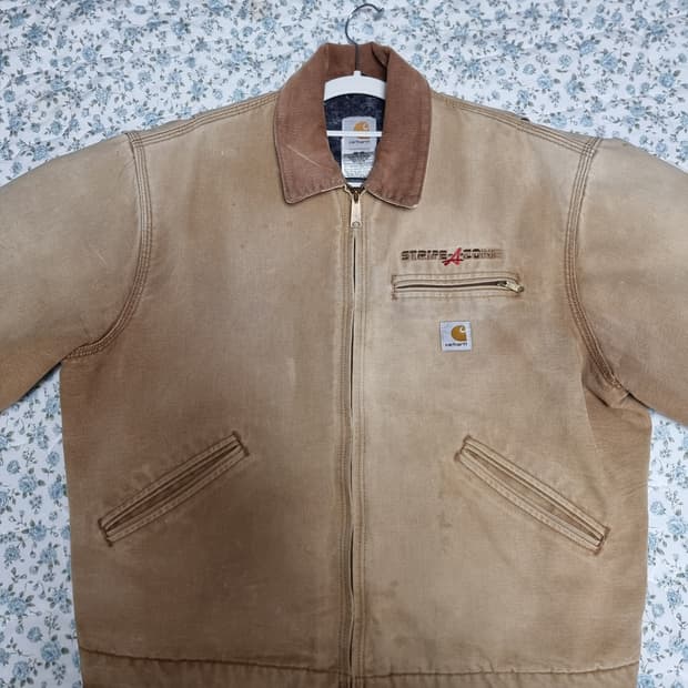 칼하트 디트로이트 j01 brn 44사이즈