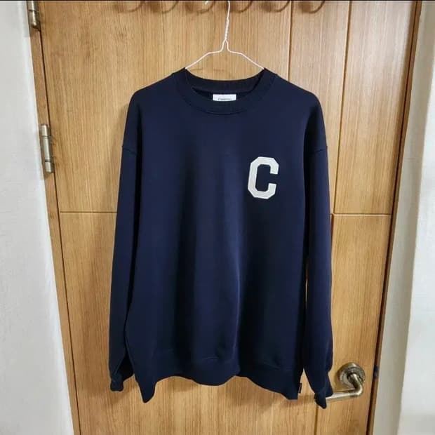 (M)커버낫 C로고 맨투맨 네이비