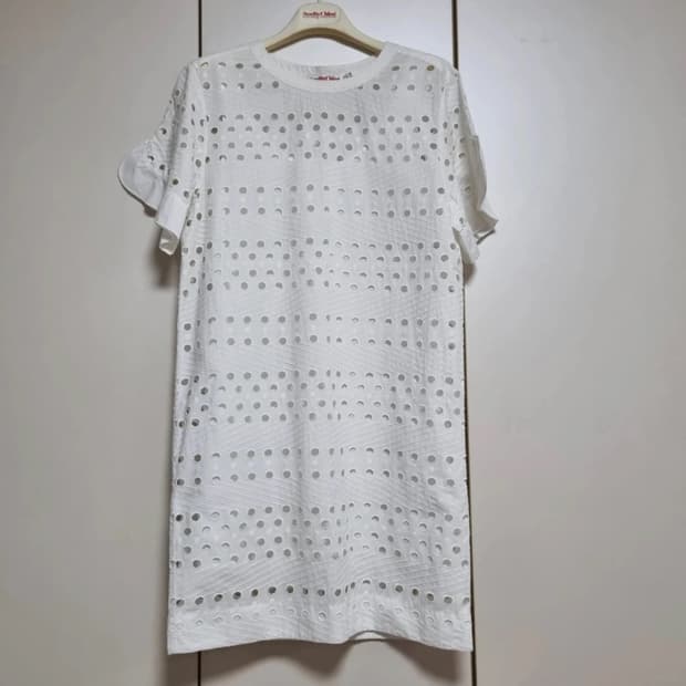 SeebyChloe 씨바이클로에 화이트 아일렛 원피스 34