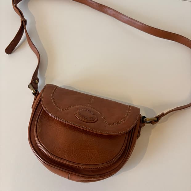 니콜 세인트 자일스 가죽 크로스백