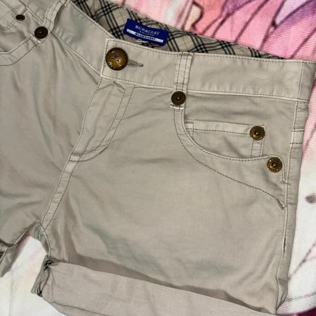 버버리 블루라벨 디테일 숏팬츠