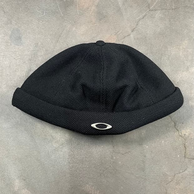 오클리 메탈로고 와치캡