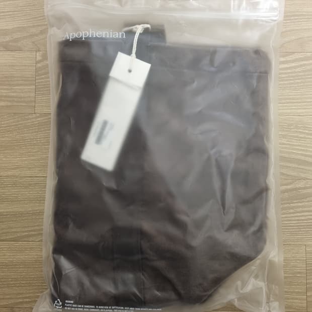 아포페니안 벨벳 토트백 새상품