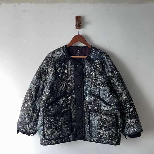 비이커 반다나 패턴 점퍼