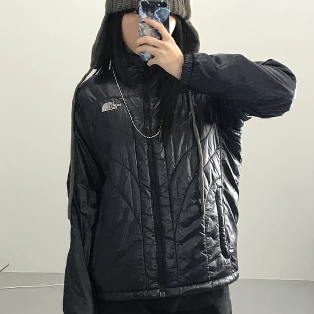 노스페이스 블랙 경량패딩