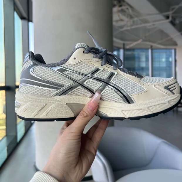 (W) 아식스 젤 1130 크림 클레이 그레이 227.5