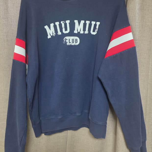 미우미우맨투맨 XS/100~95