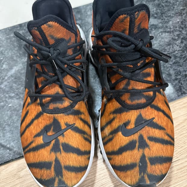 나이키 리액트 프레스토 타이거 265mm