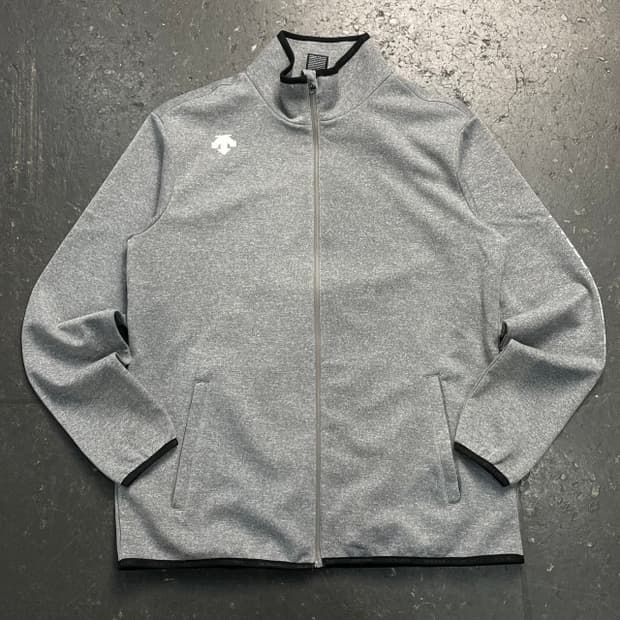 100 데상트 집업