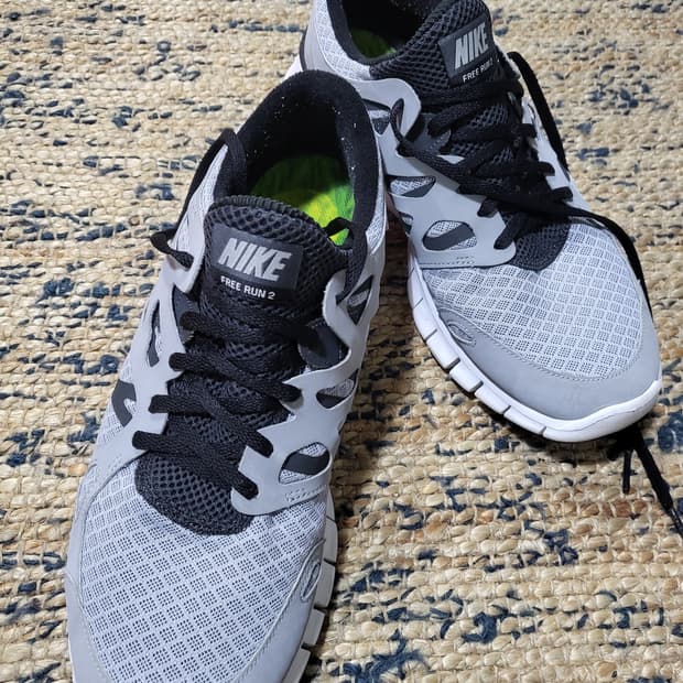 나이키 프리 런 플러스 2 