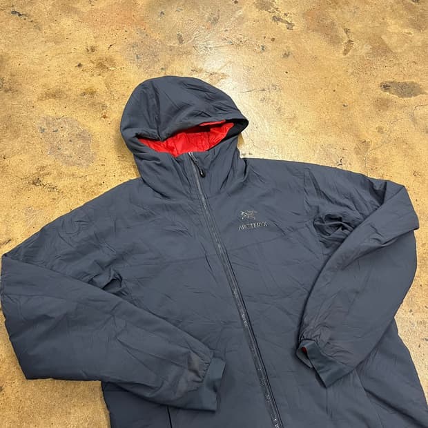 [정품/M] 아크테릭스 아톰 후디 자켓 b8