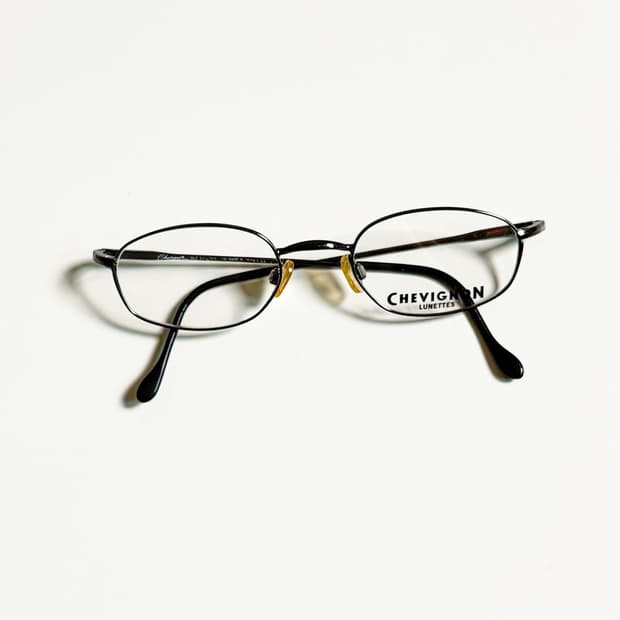 90s CHEVIGNON 슬림 오벌 메탈 프레임 빈티지 안경