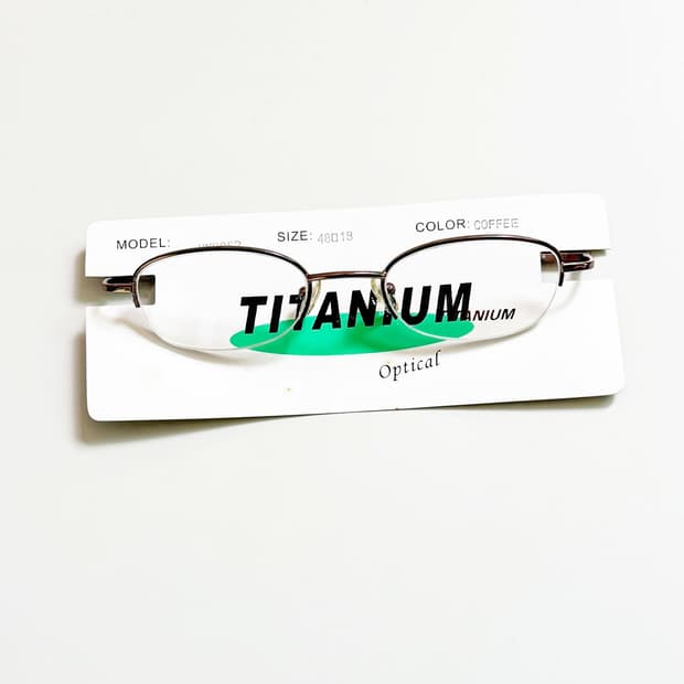 90s TITANIUM OPTICAL 티타늄 스퀘어 반무테 빈티지 안경