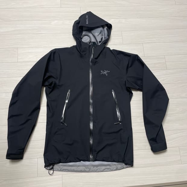 아크테릭스 베타 블랙 바람막이 S
