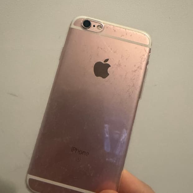 아이폰 6s 16기가 로즈골드 색상 판매합니다