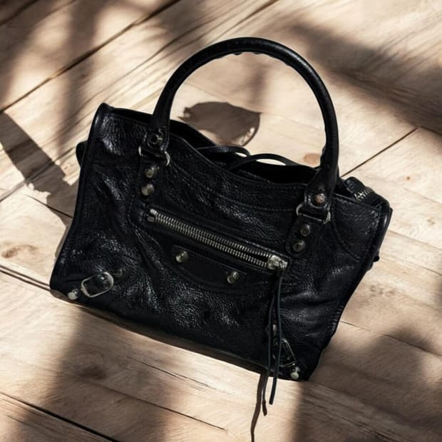 발렌시아가 스몰 미니 시티백 모터백