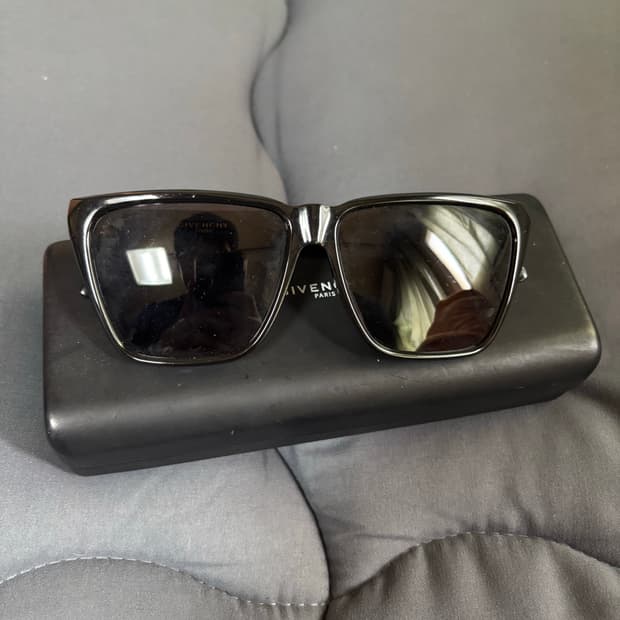 지방시 선글라스