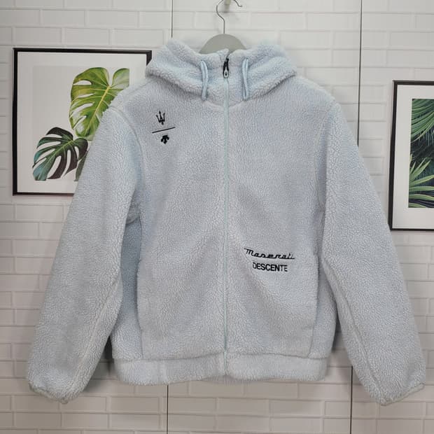 데상트 X 마세라티 셰르파 플리스 후드 집업 M 사이즈