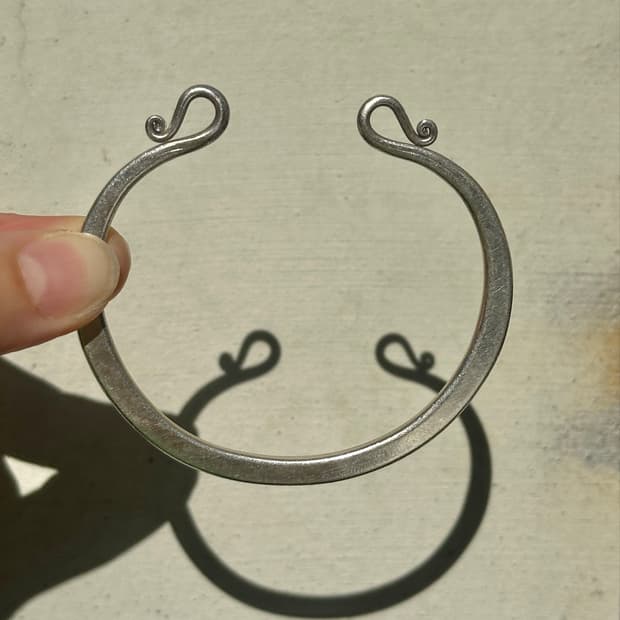 Double Scroll End Open Cuff Karen Silver