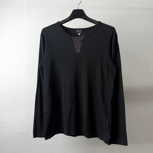 타케오 키쿠치 슬릿넥 롱 슬리브