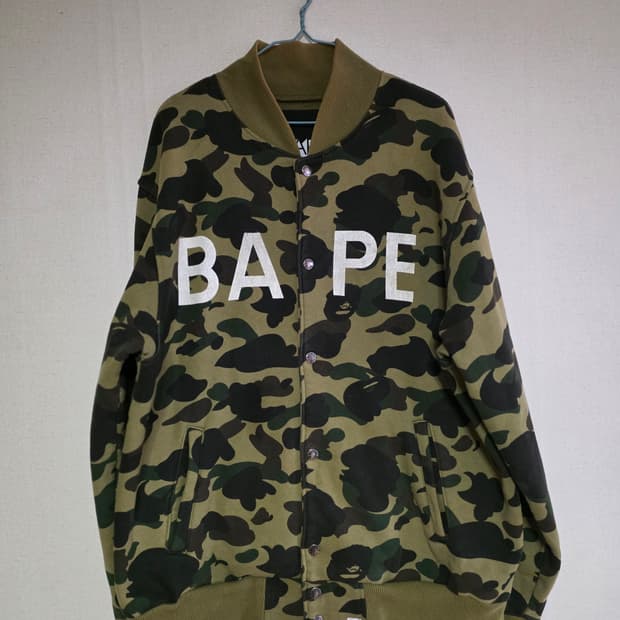 [OG L]베이프 1ST 그린카모 BAPE로고 바시티자켓