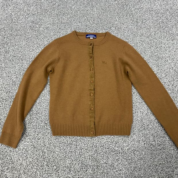 버버리 울혼방 가디건