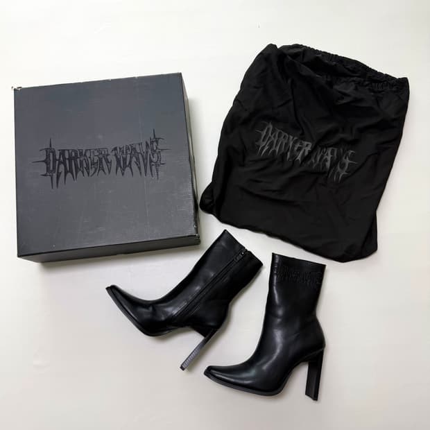 (dolls kill) darker wavs 앵클 하이힐 부츠