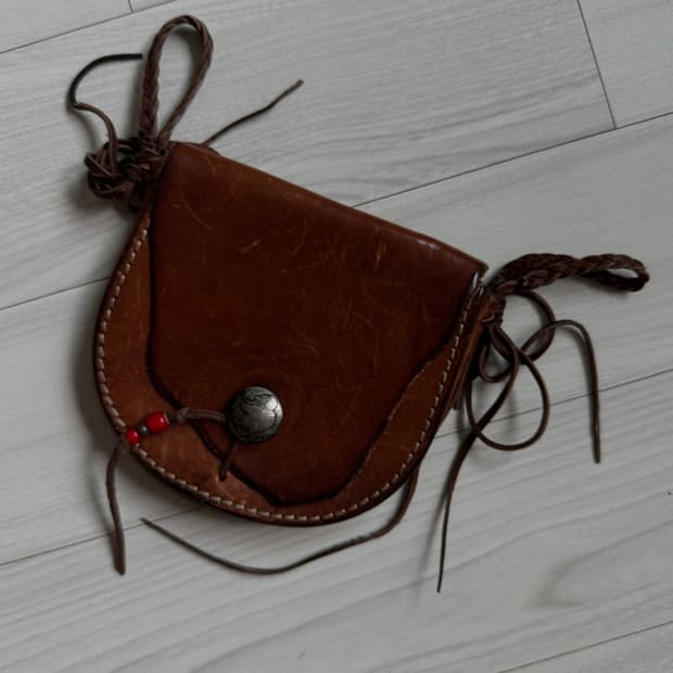 Goro‘s medicine belt bag 