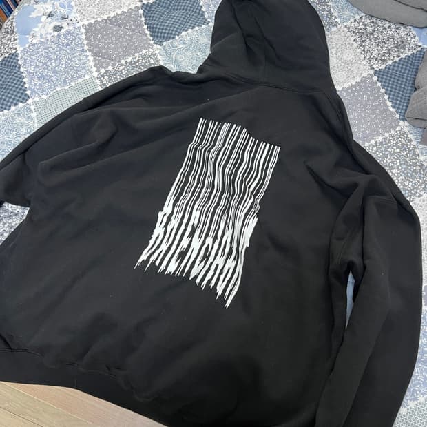 발렌시아가 바코드 후드티 unisex