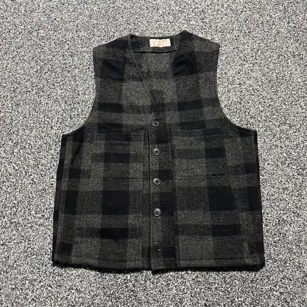 filson garment wool vest 