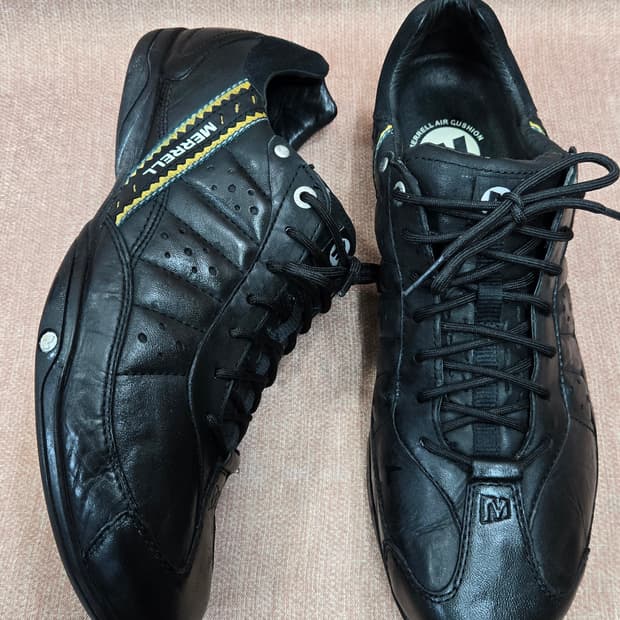 메렐(Merrell) 275mm-  에어 쿠션 블랙 레더스니커즈