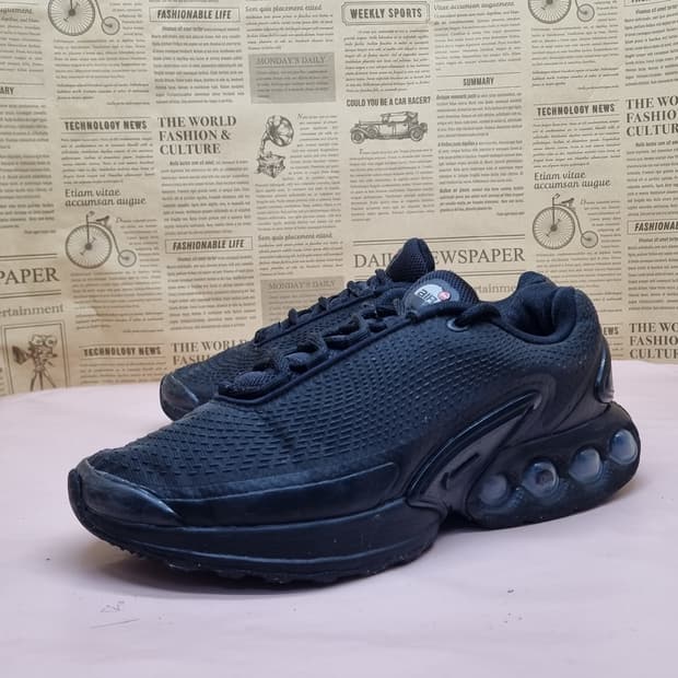 나이키 에어맥스 DN  블랙 운동화 240