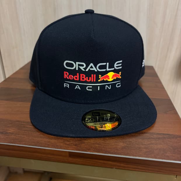뉴에라 오라클 레드불 레이싱 A프레임 캡