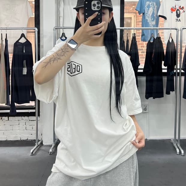 데우스 서울 티셔츠