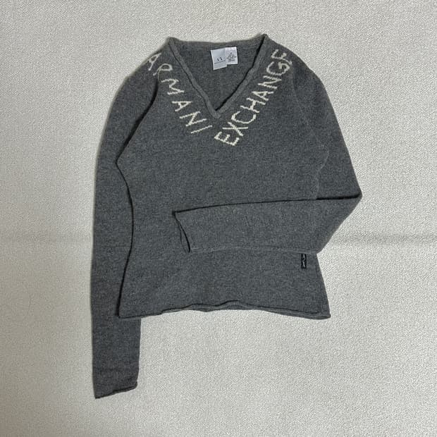 A|X 아르마니 익스체인지 브이넥 울 니트