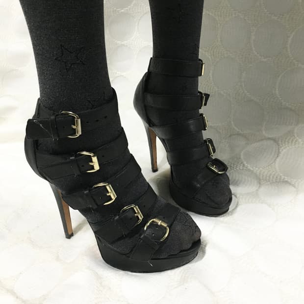 비비안 웨스트우드 레이스업 레더 펌프스 힐