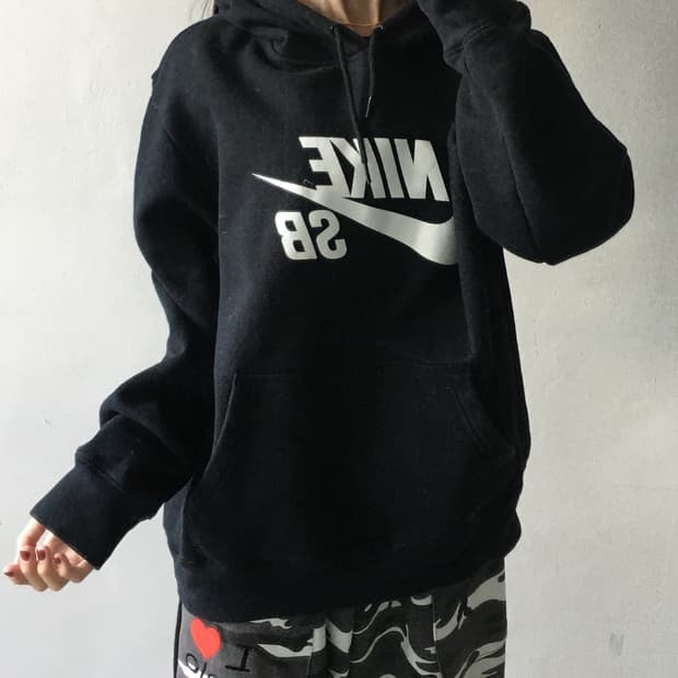 나이키sb 빅로고 후드티