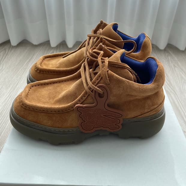 버버리 스웨이드 크리퍼 슈즈 브라운 40