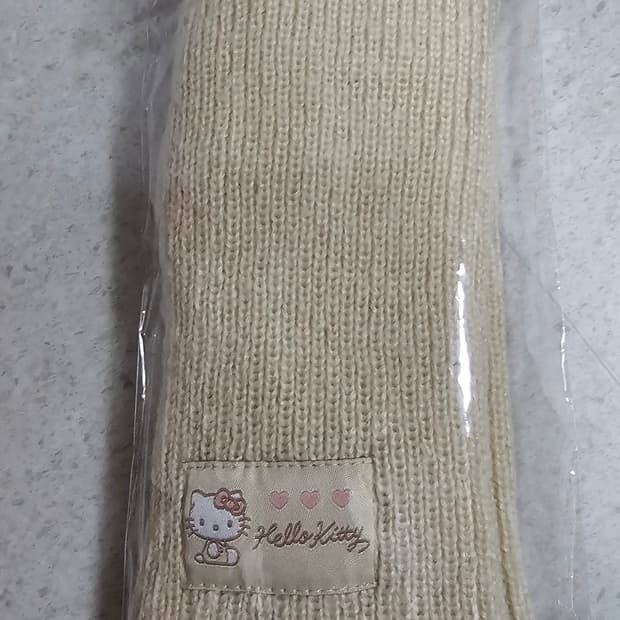 헬로키티 아이보리 장갑