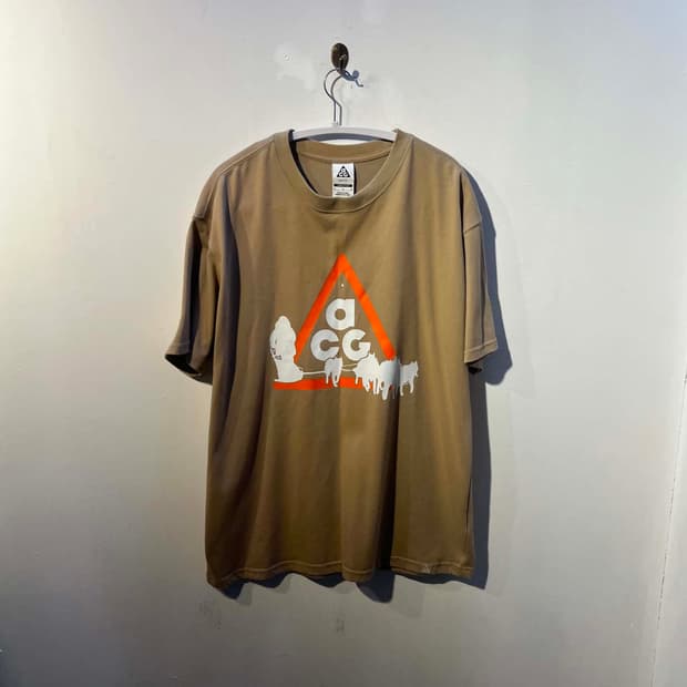 나이키 ACG 드라이핏 독 슬레드 반팔 티셔츠
