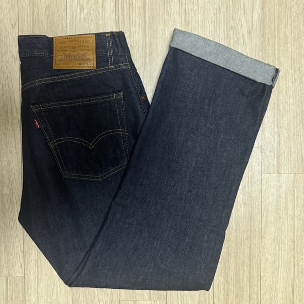 리바이스 555 33/32사이즈 판매합니다.