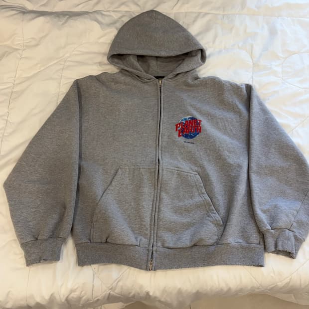 발렌시아가 플래닛어스 후드집업