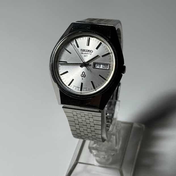 SEIKO quartz QT
