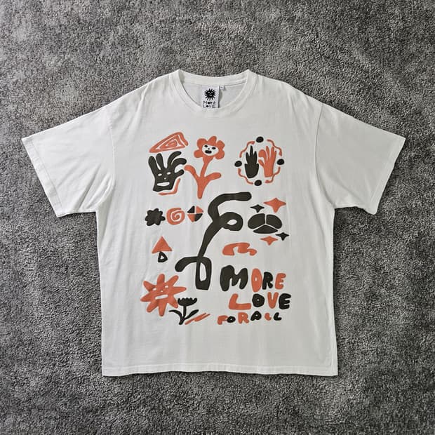 [무료배송] MORE LOVE SEOUL 반팔 티셔츠