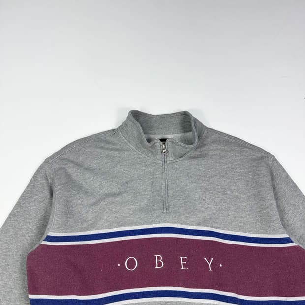 오베이 레터링 하프집업 그레이 맨투맨 (실측 L)
