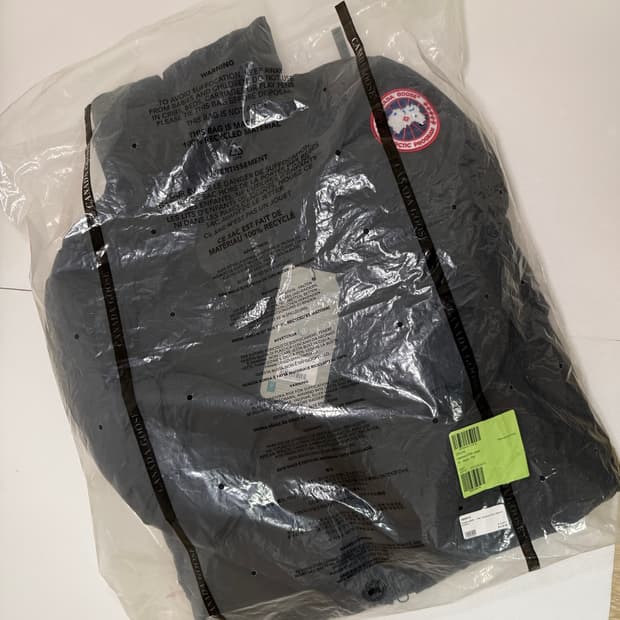 [S] 캐나다구스 로렌스 다운 패딩 자켓 블랙(95~100)