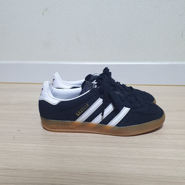 아디다스 가젤 스니커즈 230
