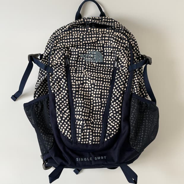 Single Shot Backpack 20L (Navy Dot)