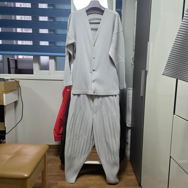 옴므 플리세 가디건 바지