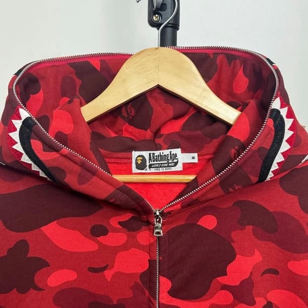 베이프 샤크후드 적계 m